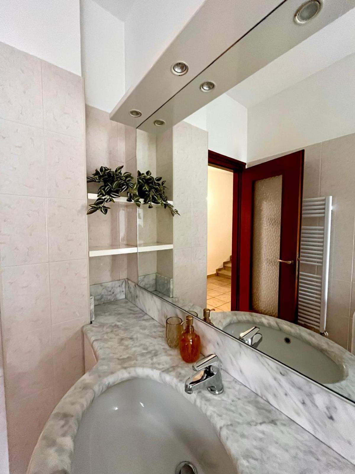 Ferienwohnung Perla House Abbadia Lariana Exterior foto