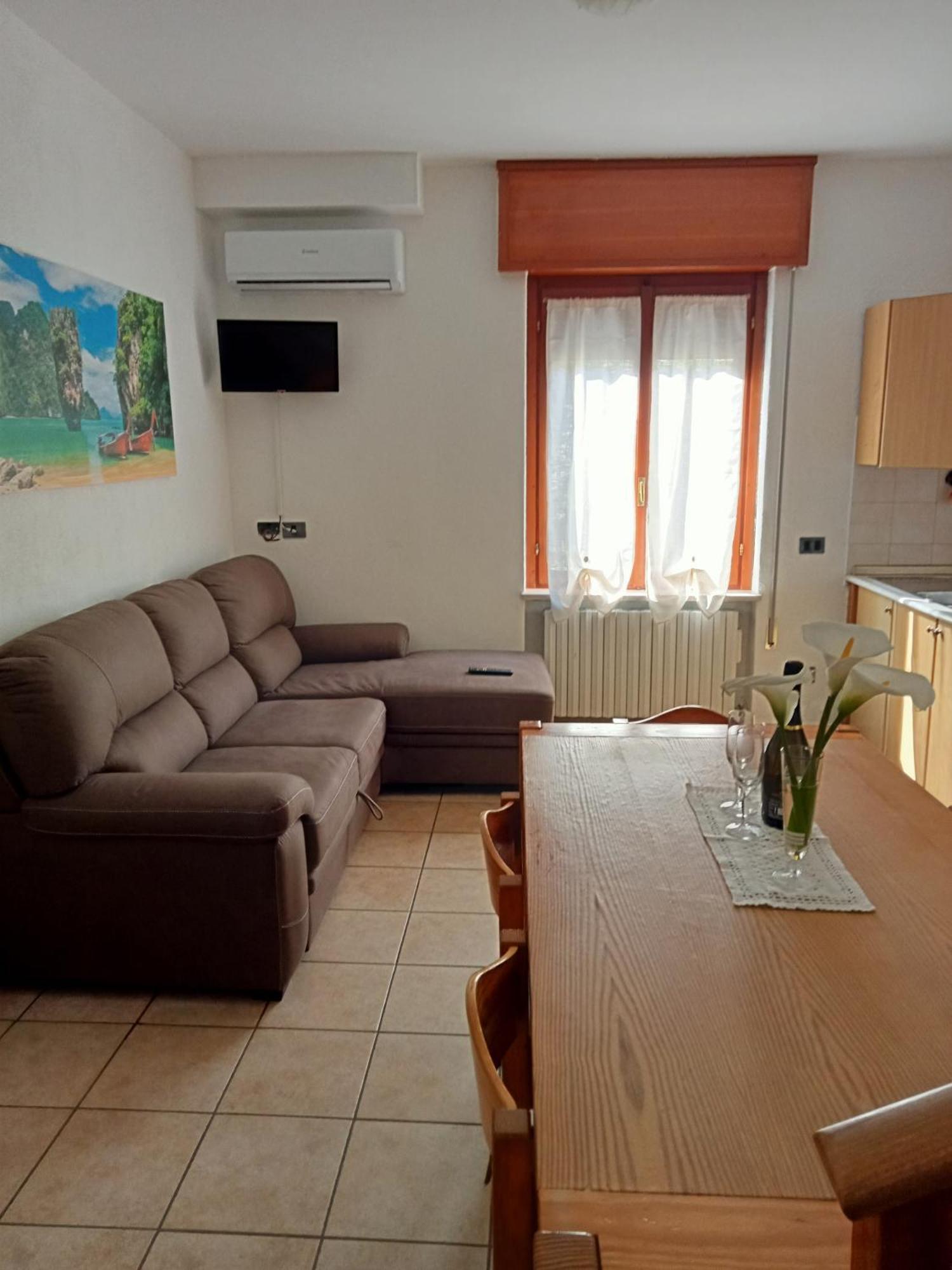 Ferienwohnung Perla House Abbadia Lariana Exterior foto